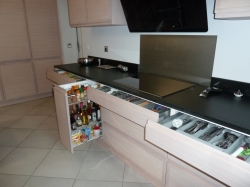 rangement de cuisine tiroirs ou panier avec amortisseur (HEITTICH ou BLUM ) 