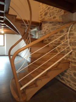 escalier en chÃªne bois et mÃ©tal Ã  ITXASSOU (64)